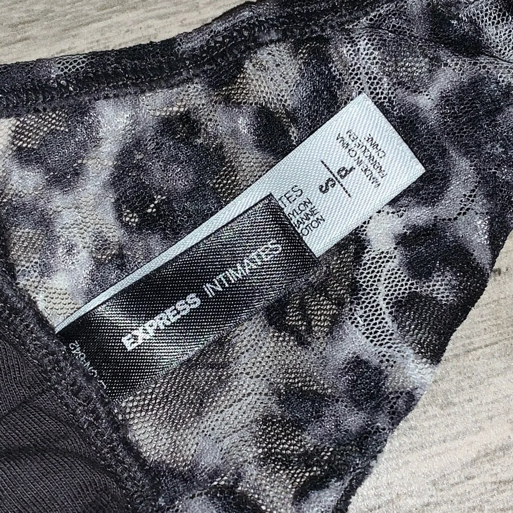 Express Bandeau Bra Top Small Black Lace Cheetah Leopard Print EUC